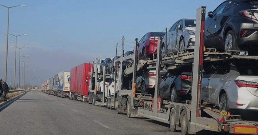 Kamyon şoförlerine Schengen'den öncelik talebi: Ticaret durduruldu – Son Dakika Ekonomi Haberleri