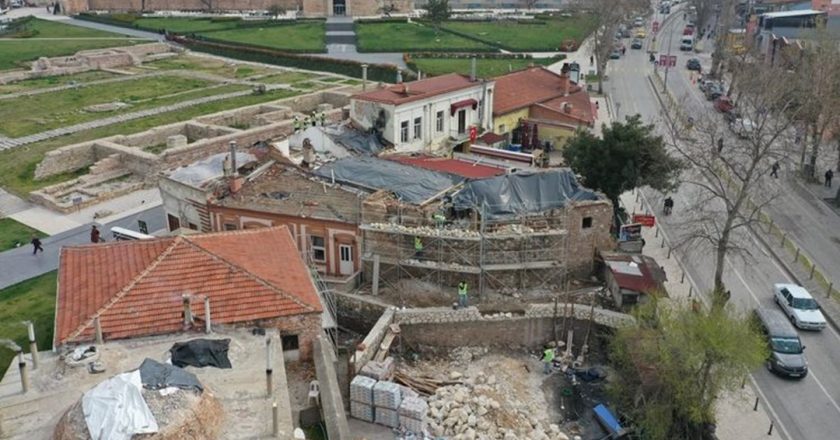 Edirne'deki Havlucular Han'da restorasyon çalışmaları devam ediyor