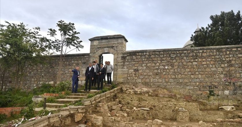 “Edirne'de restore edilmemiş tarihi yapı kalmayacak”
