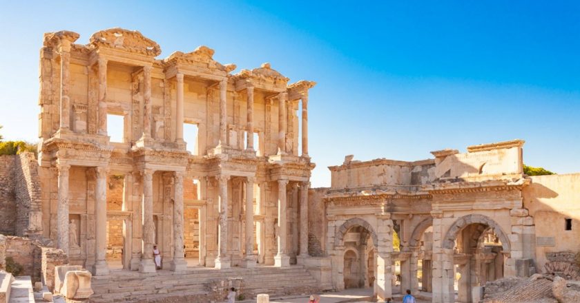 Bayramda Efes Antik Kenti'ni 129 bin kişi ziyaret etti