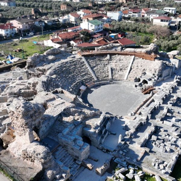 İznik'teki 1800 yıllık Roma tiyatrosunun restorasyonu tamamlandı