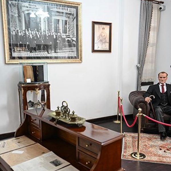 Atatürk'ün Selanik'te doğduğu evin bir benzeri Çatalca'da ziyaretçilerini bekliyor.