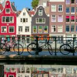 Amsterdam, aşırı turizmle mücadele etmek için yolculuk sayısını yılda 100 gemiyle sınırlandırıyor