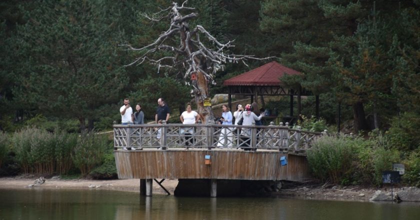 Limni Gölü Tabiat Parkı'nı 100 bine yakın kişi ziyaret etti