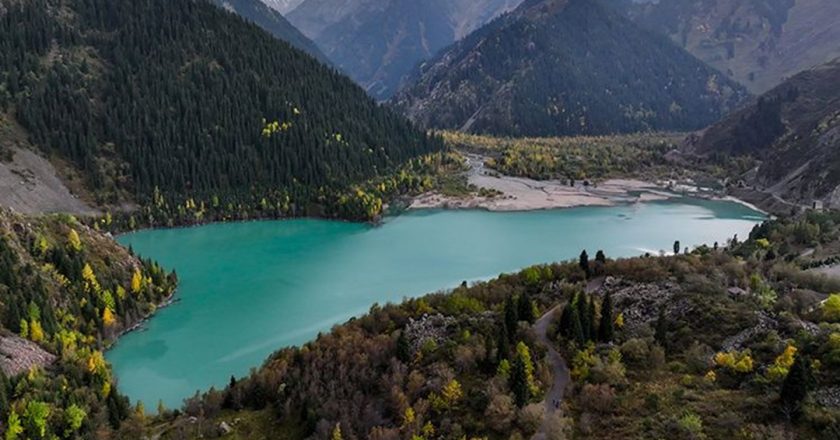 Kazakistan'daki Issık Kul Gölü ziyaretçilerin ilgisini çekti | N-Hayat