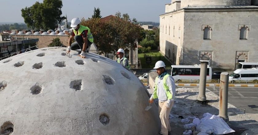 Edirne'de Havlucular Hanı ve Mezit Bey Hamamı'nda restorasyon çalışmaları devam ediyor