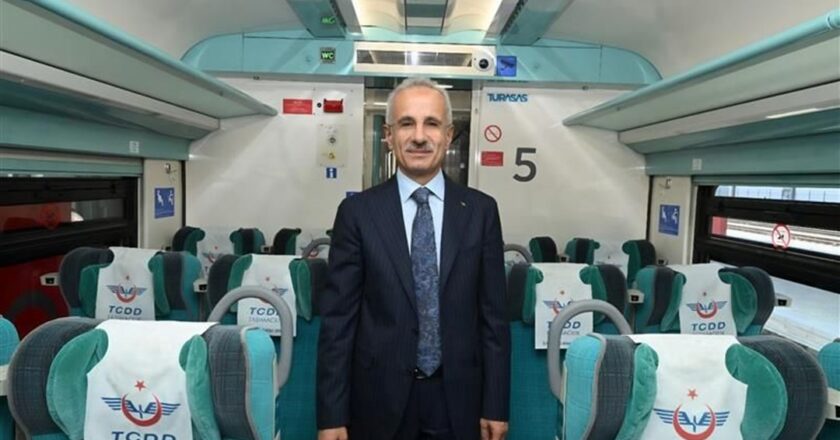 Öğretmenlere tren biletlerinde %50 indirim – Son Dakika Ekonomi Haberleri