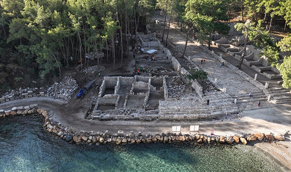 Phaselis Antique City'nin kazıları kutsal ve adak heykellerinde bulundu - 3