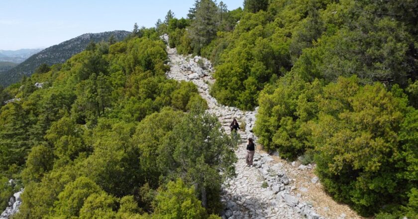 Antik yol doğaseverlerin yeni rotası oldu