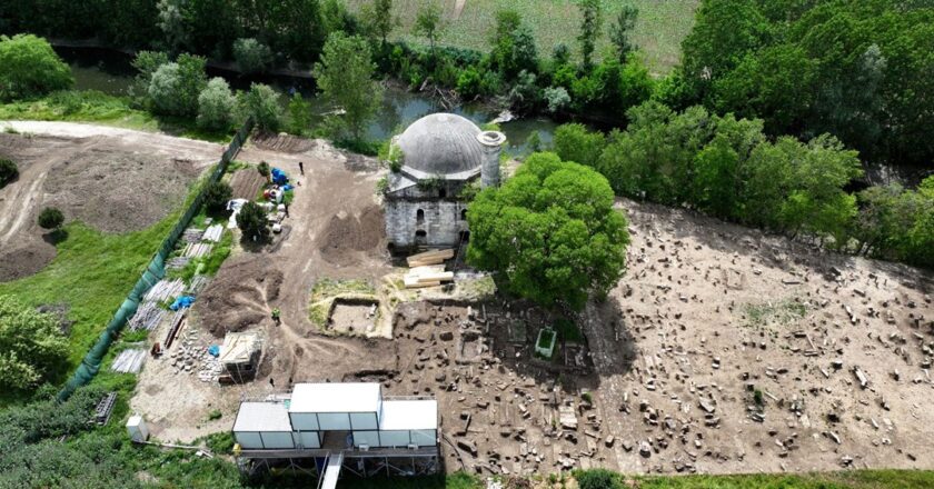Evliya Kasımpaşa Camisi’nde restorasyon çalışmaları sürüyor