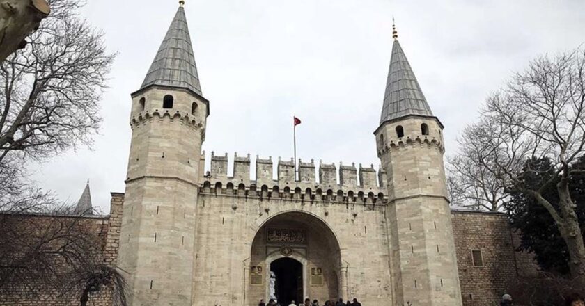 Topkapı Sarayı gece ziyaret edilebilecek