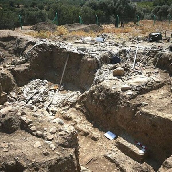 Gökçeada’da 8 bin 800 yıl öncesine ait 5 mimari yapı bulundu