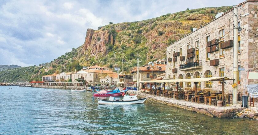 Taşların, zamanın ve rüzgârın şehri Assos