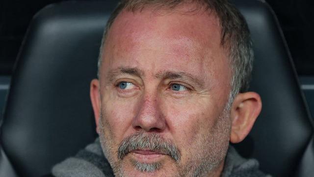 Beşiktaş taraftarından olay yaratan tepki! Sergen Yalçın ne olduğunu anlamadı
